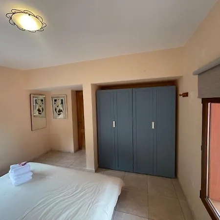 Great Views & Heated Pool - El Perenquen 3 Apartment *