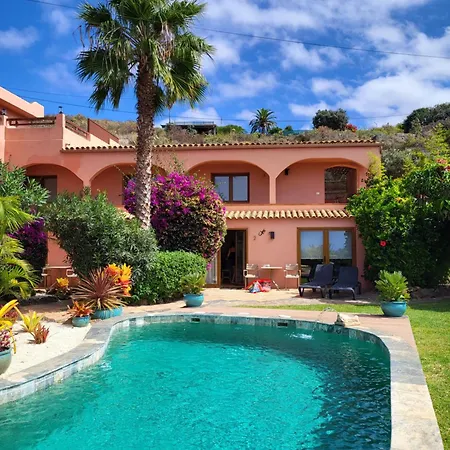 Great Views & Heated Pool - El Perenquen 3 Apartamento *