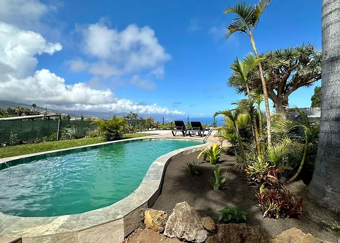 Great Views & Heated Pool - El Perenquen 3 Apartmán *