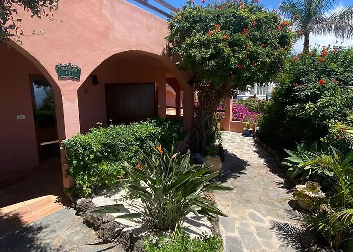 Great Views & Heated Pool - El Perenquen 3 Apartmán *